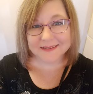 Meet your Posher, Joanna